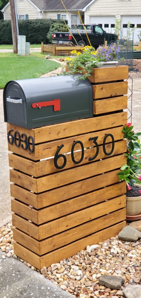 stained mailbox support